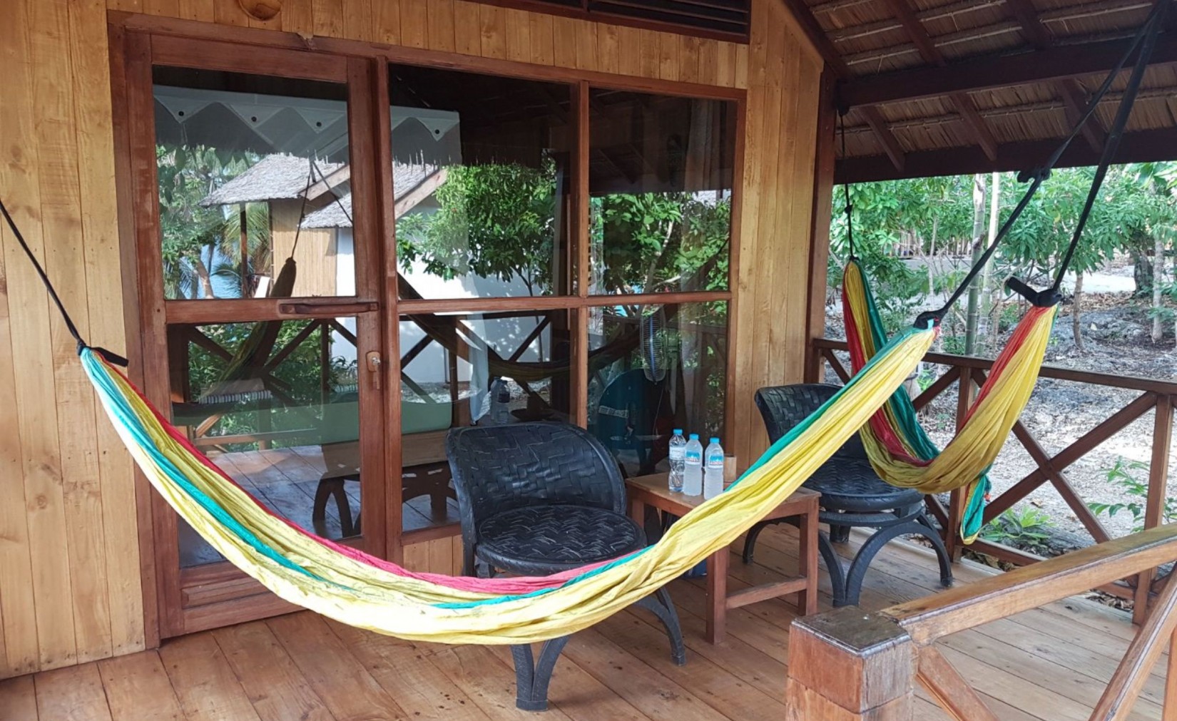 BARACOCO BUNGALOWS, SULAWESI, INDONESIË