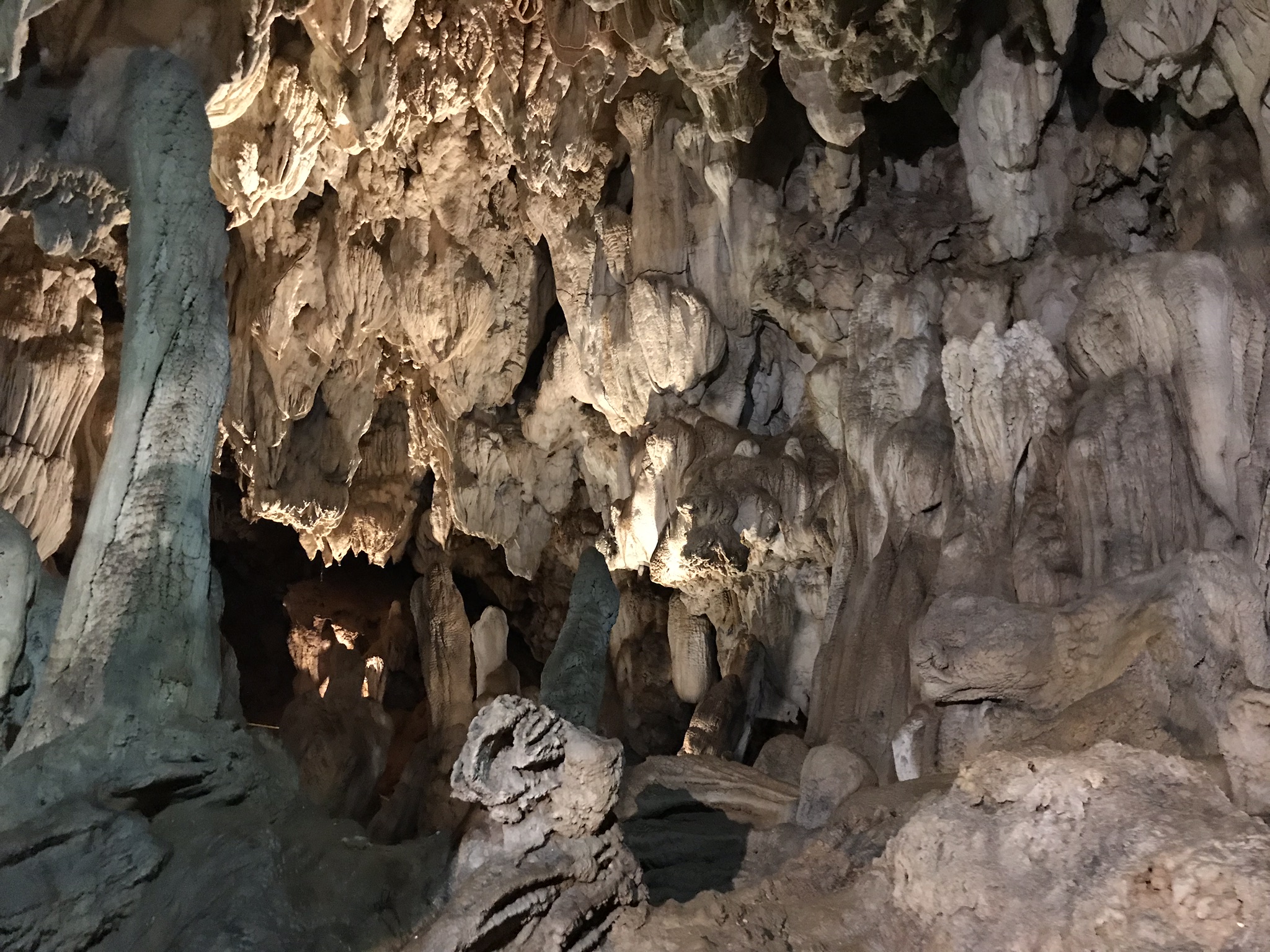 33. Grotten Vang Vieng